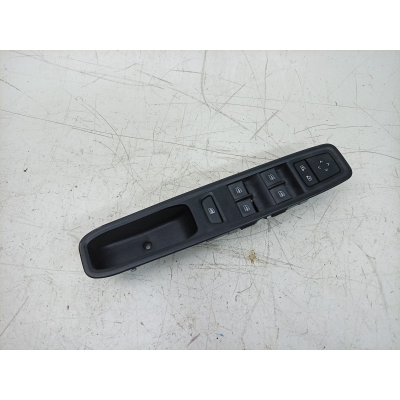 Recambio de mando elevalunas delantero izquierdo para dacia sandero iii 1.0 tce 90 eco-g referencia OEM IAM  254112588R 