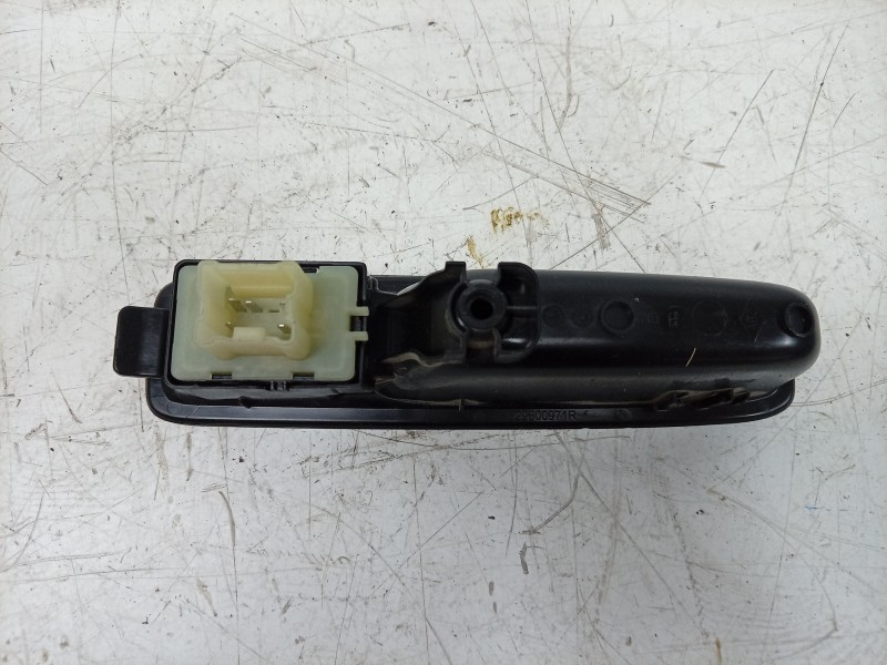 Recambio de mando elevalunas trasero derecho para dacia sandero iii 1.0 tce 90 eco-g referencia OEM IAM  254013145R 