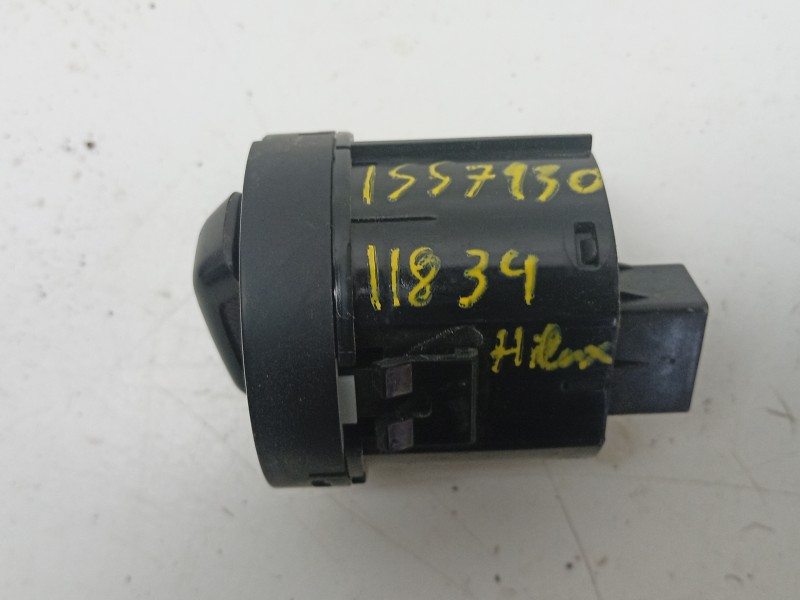 Recambio de interruptor para toyota hilux (gun1) doble cabina dlx 4x4 referencia OEM IAM  M57269 