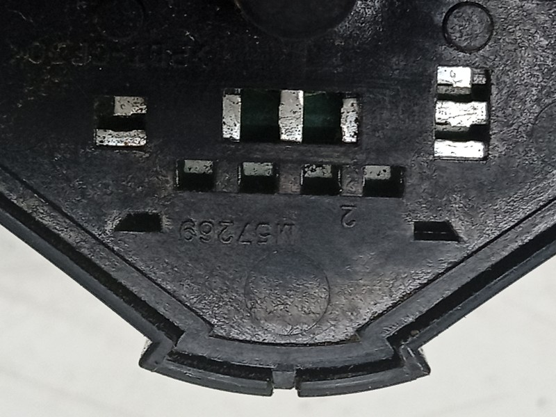 Recambio de interruptor para toyota hilux (gun1) doble cabina dlx 4x4 referencia OEM IAM  M57269 