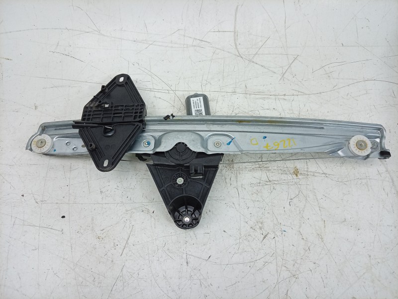 Recambio de elevalunas delantero derecho para dacia sandero iii 1.0 tce 90 eco-g referencia OEM IAM 128001891F 807206015R 