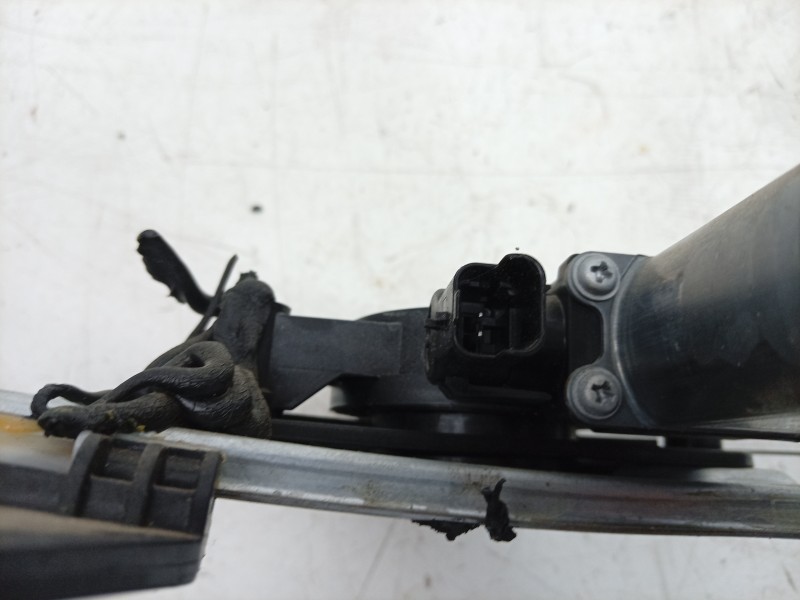 Recambio de elevalunas delantero derecho para dacia sandero iii 1.0 tce 90 eco-g referencia OEM IAM 128001891F 807206015R 