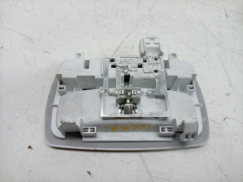 Recambio de luz interior para dacia sandero iii 1.0 tce 90 eco-g referencia OEM IAM  264300167R 