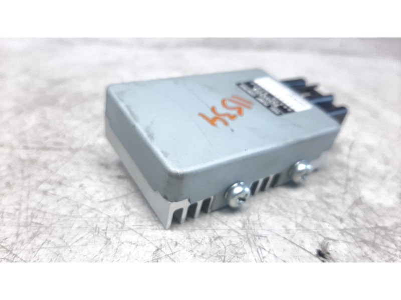 Recambio de modulo electronico para toyota rav4 referencia OEM IAM 8957042030  