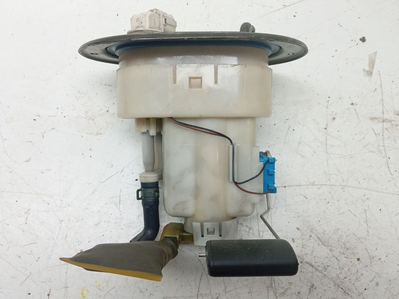 Recambio de bomba combustible para kia sportage ii (je_, km_) 2.0 i 16v referencia OEM IAM   