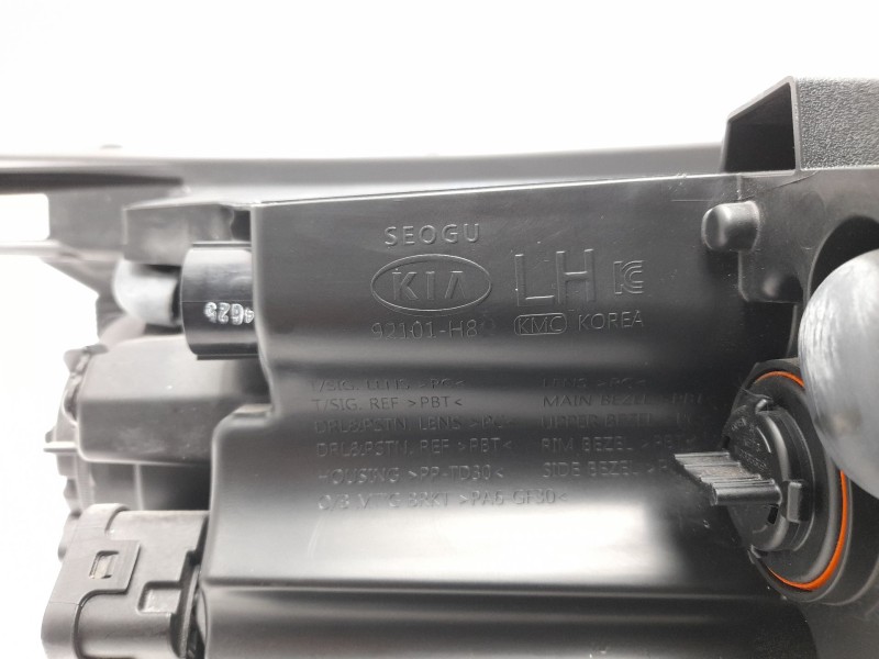 Recambio de faro izquierdo para kia stonic (yb) 1.0 t-gdi eco-dynamics+ referencia OEM IAM  92101H8200 