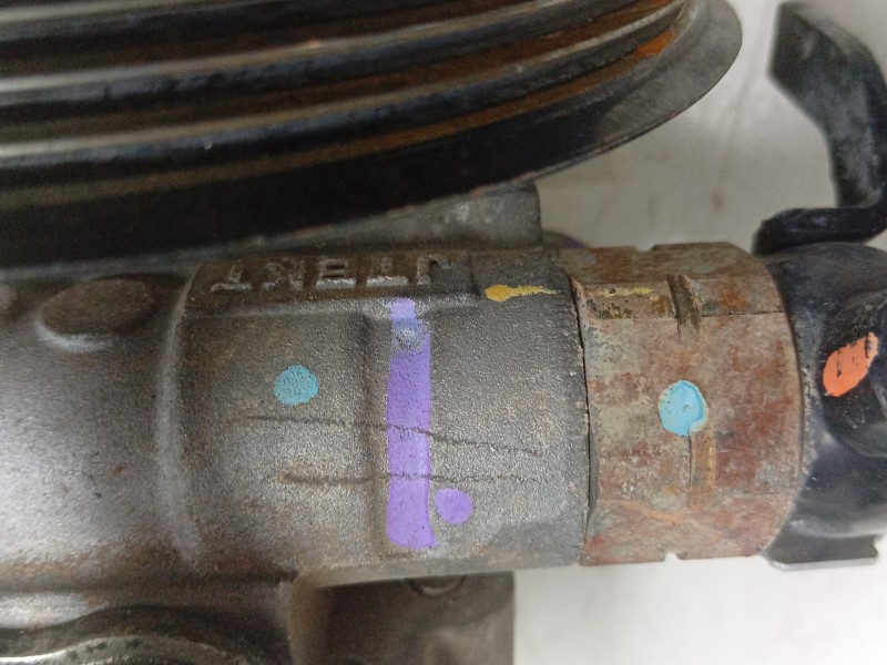 Recambio de bomba direccion para toyota hilux (gun1) doble cabina dlx 4x4 referencia OEM IAM  443100K142 