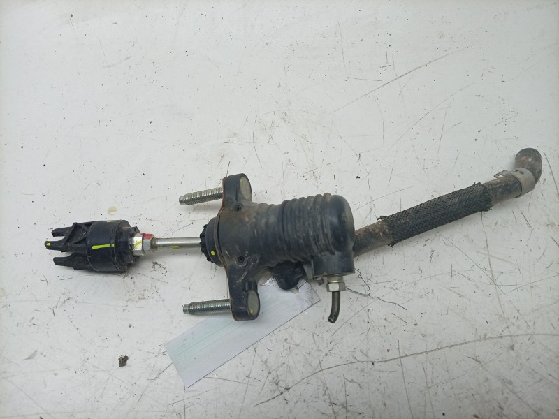 Recambio de bomba embrague para toyota hilux (gun1) doble cabina dlx 4x4 referencia OEM IAM  314200K071 