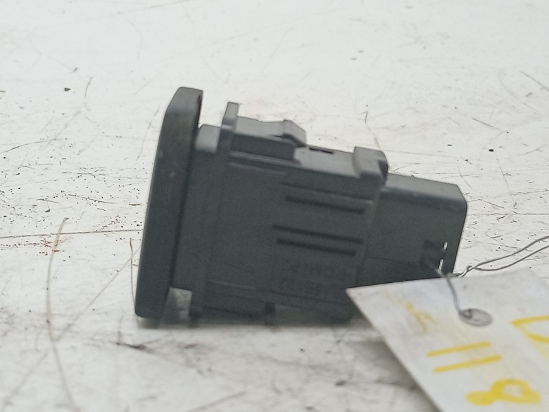 Recambio de interruptor para toyota hilux (gun1) doble cabina dlx 4x4 referencia OEM IAM  847250K080 