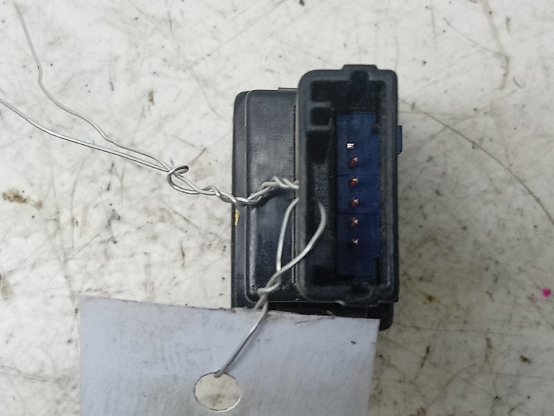 Recambio de interruptor para toyota hilux (gun1) doble cabina dlx 4x4 referencia OEM IAM  847250K020 