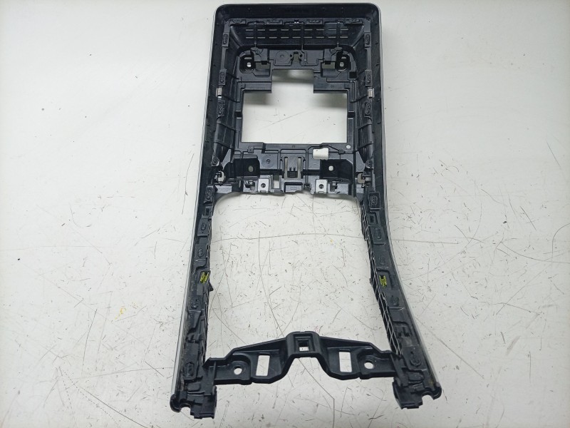 Recambio de moldura para mercedes-benz cle cle 220d referencia OEM IAM   