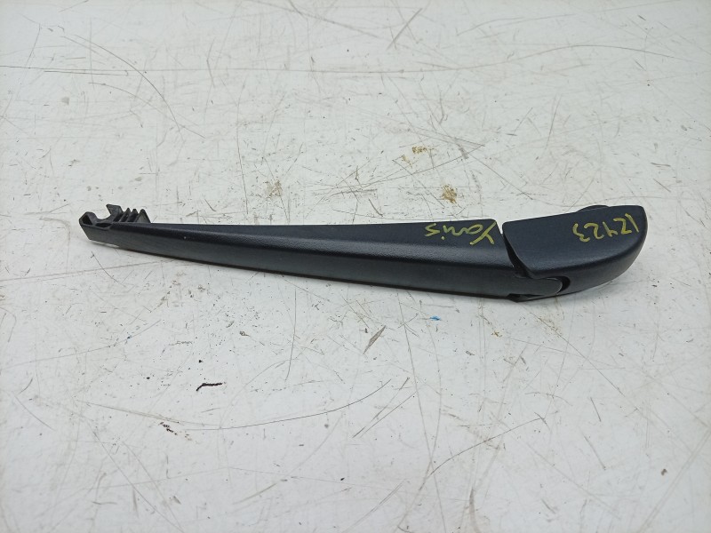 Recambio de brazo limpia trasero para toyota yaris cross (mxp_) 1.5 hybrid (mxpj10) referencia OEM IAM  852410D170 