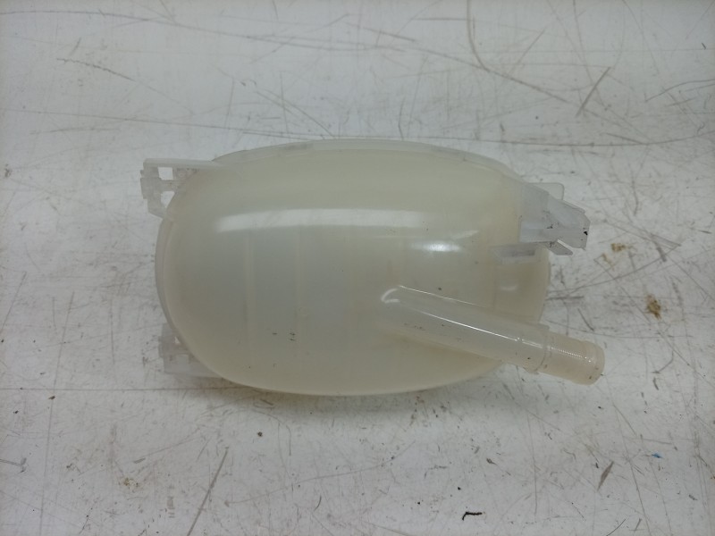 Recambio de deposito expansion para dacia sandero iii 1.0 tce 90 eco-g referencia OEM IAM  217108864R 
