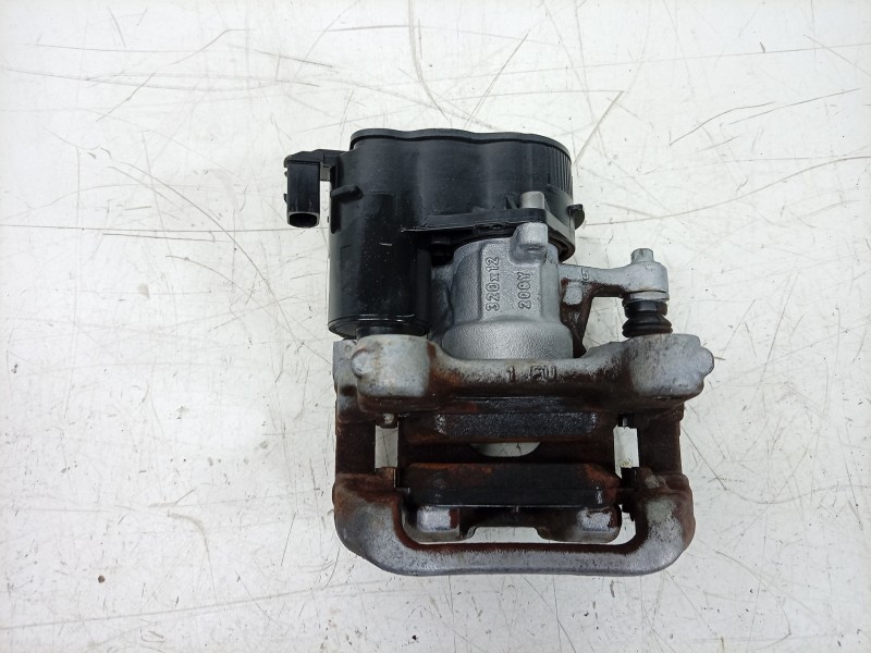 Recambio de pinza de freno trasera izquierda para mercedes-benz clase a berlina (bm 177) a 250 e (177.186) referencia OEM IAM  A