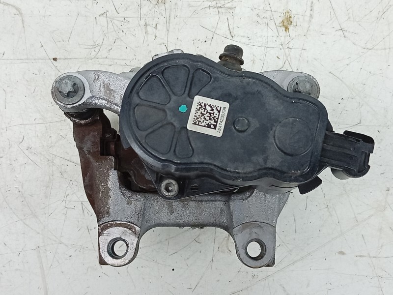 Recambio de pinza freno trasera derecha para mercedes-benz clase a berlina (bm 177) a 250 e (177.186) referencia OEM IAM  A24742