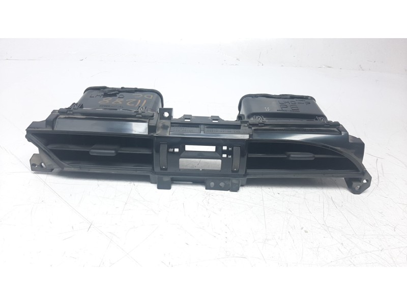 Recambio de rejilla aireadora para toyota hilux (kun) referencia OEM IAM 55670KK060  