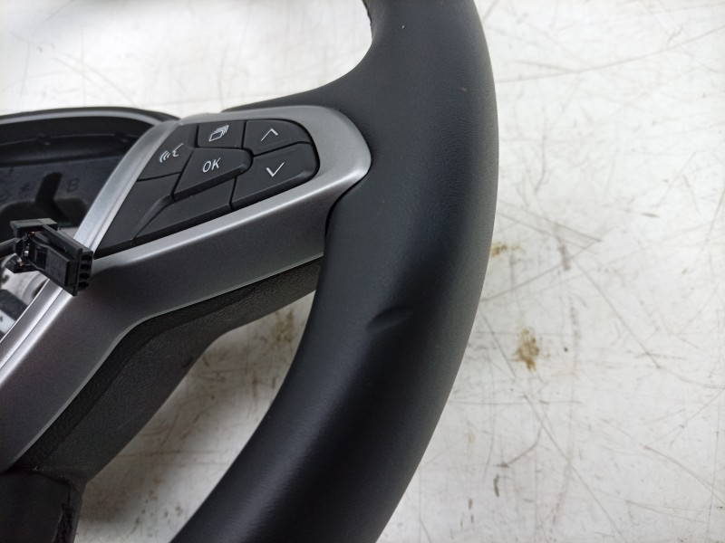 Recambio de volante para dacia sandero iii 1.0 tce 90 eco-g referencia OEM IAM  484007754R 