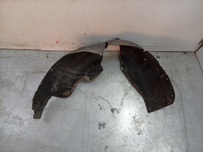 Recambio de paso rueda trasero izquierdo para renault 4 e-tech 120 referencia OEM IAM  767498574R 