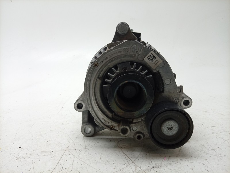 Recambio de alternador para bmw serie 1 lim. (f40) 120i referencia OEM IAM  12318680374 