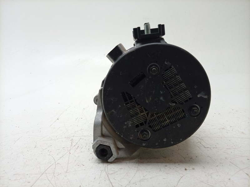Recambio de alternador para bmw serie 1 lim. (f40) 120i referencia OEM IAM  12318680374 