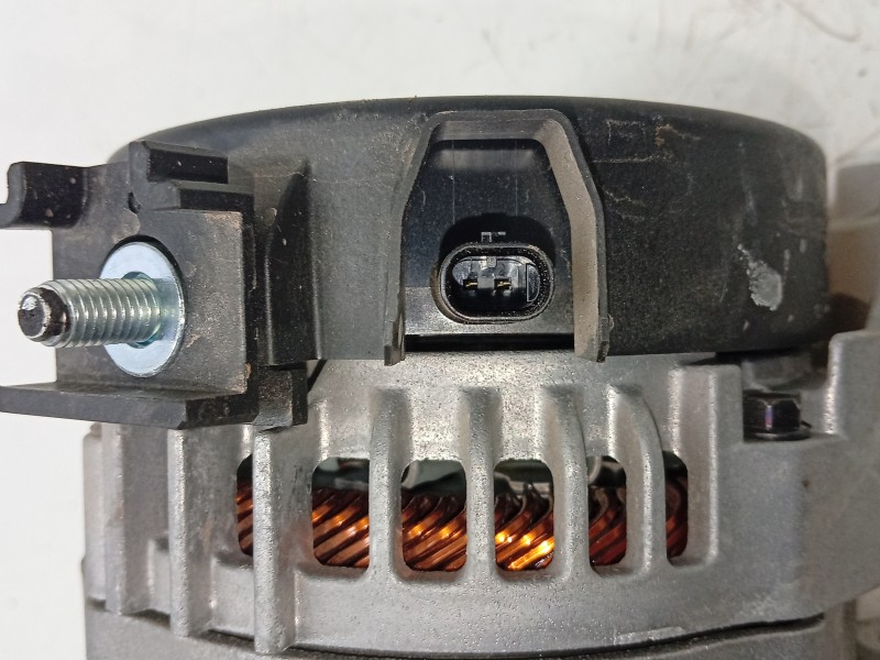 Recambio de alternador para bmw serie 1 lim. (f40) 120i referencia OEM IAM  12318680374 