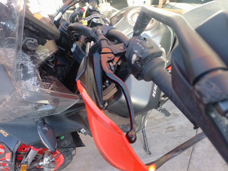 Recambio de maneta exterior delantera izquierda para ktm 890 smt referencia OEM IAM   