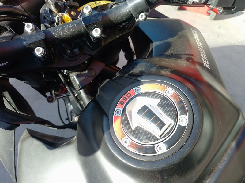 Recambio de conmutador de arranque para ktm 890 smt referencia OEM IAM   