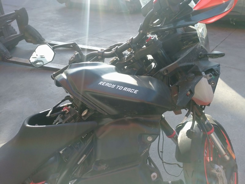 Recambio de deposito combustible para ktm 890 smt referencia OEM IAM   