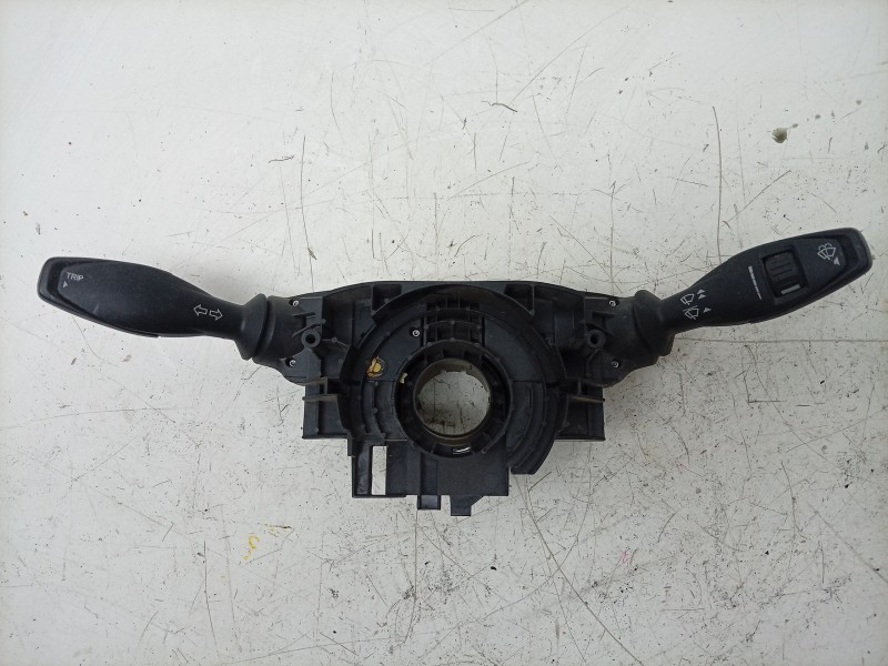 Recambio de mando intermitentes para ford tourneo courier (c4a) trend referencia OEM IAM 1682336 1682336 