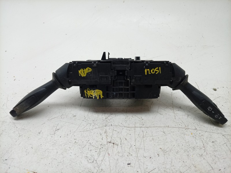 Recambio de mando intermitentes para ford tourneo courier (c4a) trend referencia OEM IAM 1682336 1682336 