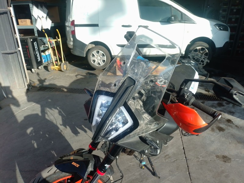 Recambio de cupula para ktm 890 smt referencia OEM IAM   