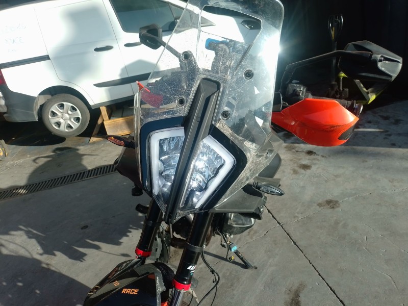 Recambio de faro delantero para ktm 890 smt referencia OEM IAM   
