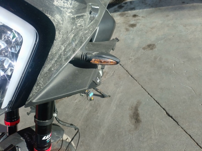 Recambio de piloto delantero izquierdo para ktm 890 smt referencia OEM IAM   