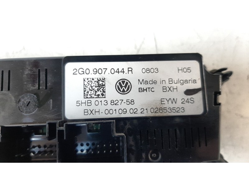 Recambio de mando climatizador para volkswagen t-cross 1.0 tsi referencia OEM IAM 2G0907044R  