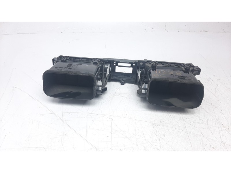 Recambio de rejilla aireadora para toyota hilux (kun) referencia OEM IAM 55670KK060  