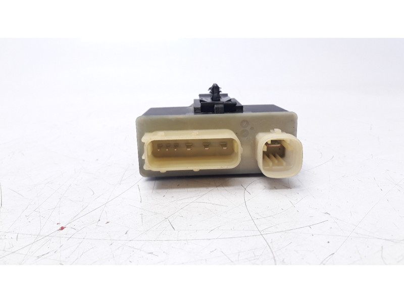 Recambio de caja precalentamiento para peugeot rifter 1.5 blue-hdi fap referencia OEM IAM 9662570880  