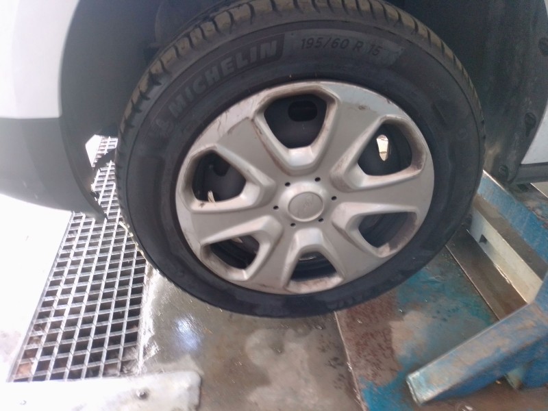 Recambio de llanta para ford transit courier b460 furgoneta/monovolumen 1.5 tdci referencia OEM IAM   