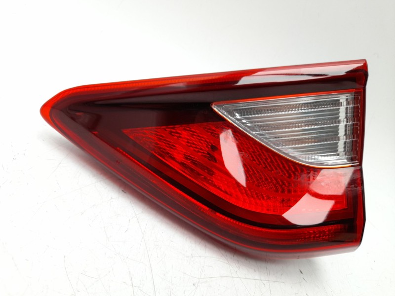 Recambio de piloto trasero derecho interior para kia stonic (yb) 1.0 t-gdi eco-dynamics+ referencia OEM IAM  92404H8400 