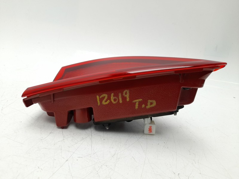Recambio de piloto trasero derecho interior para kia stonic (yb) 1.0 t-gdi eco-dynamics+ referencia OEM IAM  92404H8400 