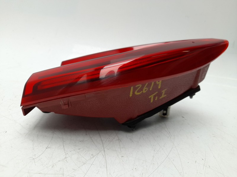 Recambio de piloto trasero izquierdo interior para kia stonic (yb) 1.0 t-gdi eco-dynamics+ referencia OEM IAM  92403H8400 