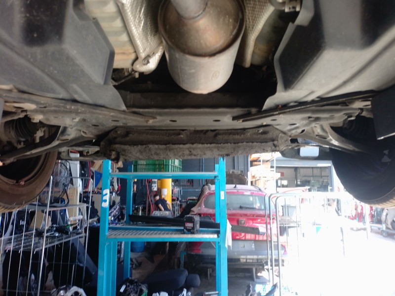 Recambio de puente delantero para ford transit courier b460 furgoneta/monovolumen 1.5 tdci referencia OEM IAM   