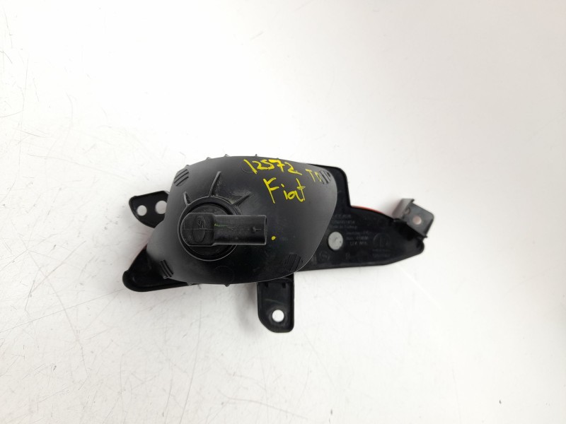 Recambio de faro antiniebla trasero derecho para fiat tipo station wagon (356_, 357_) 1.3 d (356wxh1a) referencia OEM IAM  52015