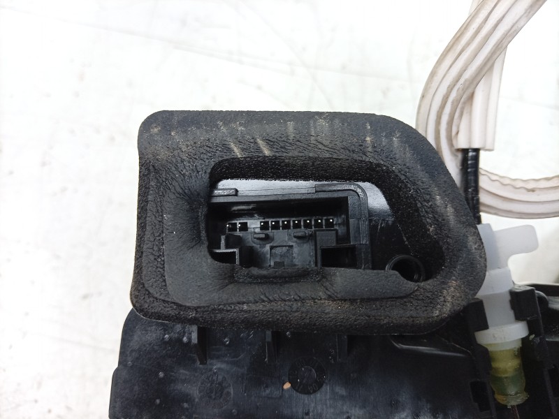 Recambio de cerradura puerta trasera izquierda para porsche macan (xab) 4 electric (xabbb1, xabfd1) referencia OEM IAM PAB839015