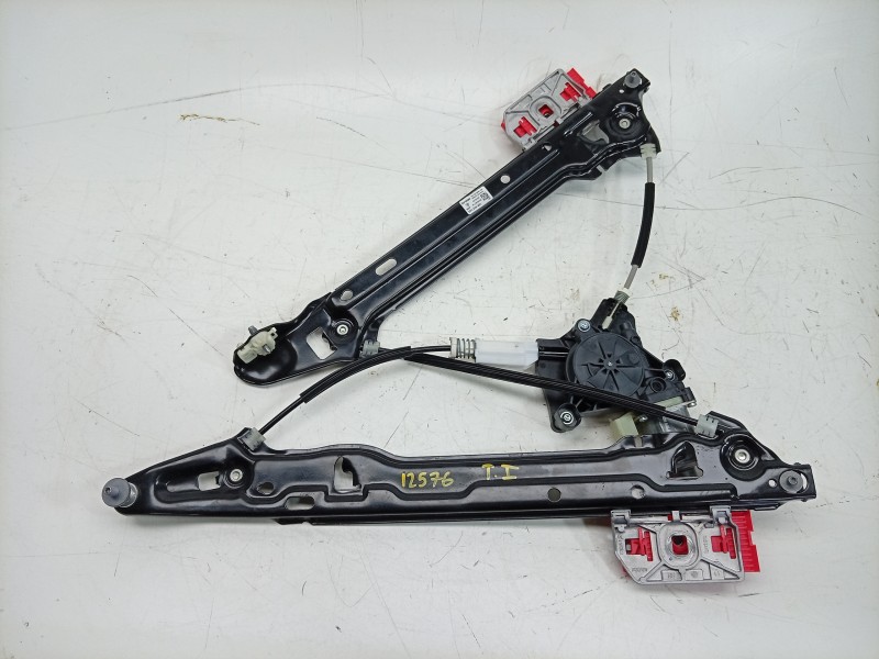 Recambio de elevalunas trasero izquierdo para porsche macan (xab) 4 electric (xabbb1, xabfd1) referencia OEM IAM 0130822704 95C8