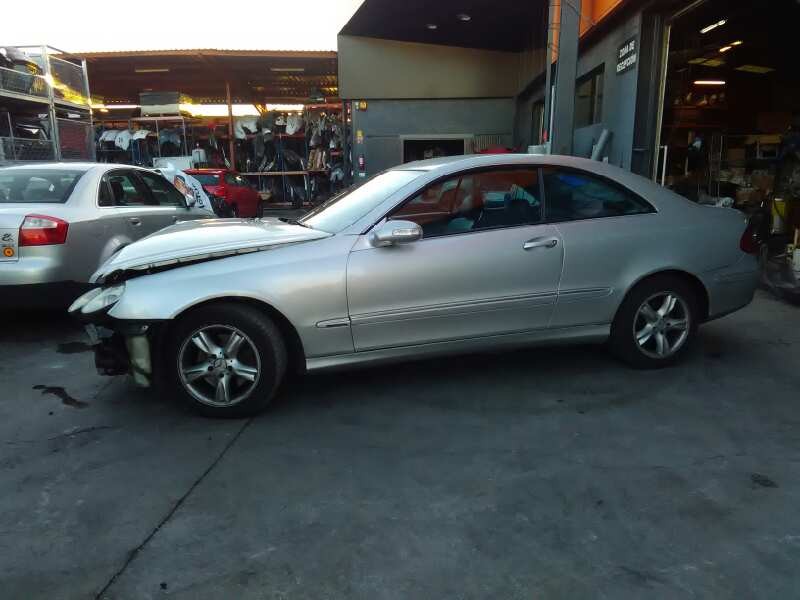 mercedes-benz clase clk (w209) coupe del año 2004
