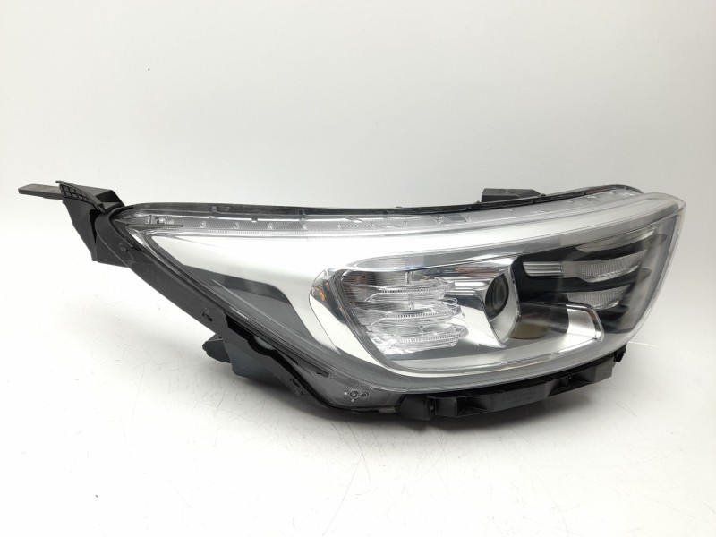 Recambio de faro derecho para kia stonic (yb) 1.0 t-gdi eco-dynamics+ referencia OEM IAM  92102H8200 