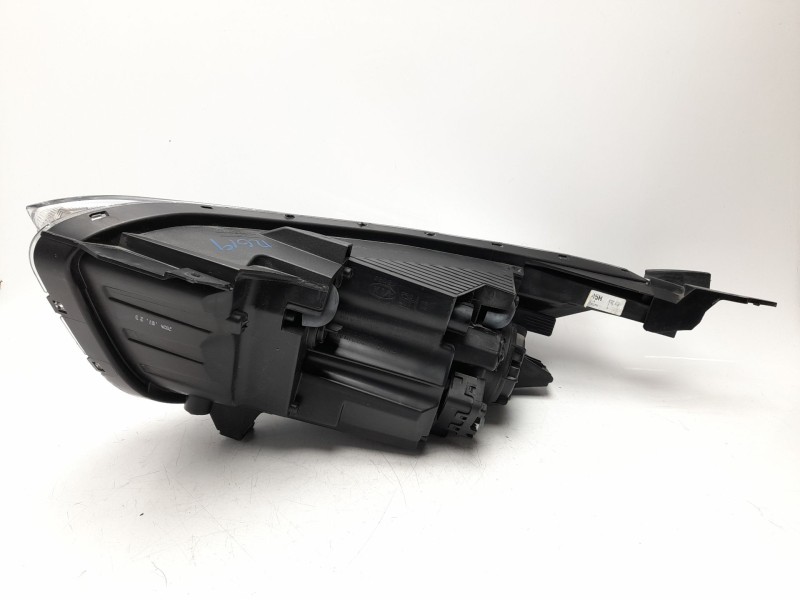 Recambio de faro derecho para kia stonic (yb) 1.0 t-gdi eco-dynamics+ referencia OEM IAM  92102H8200 