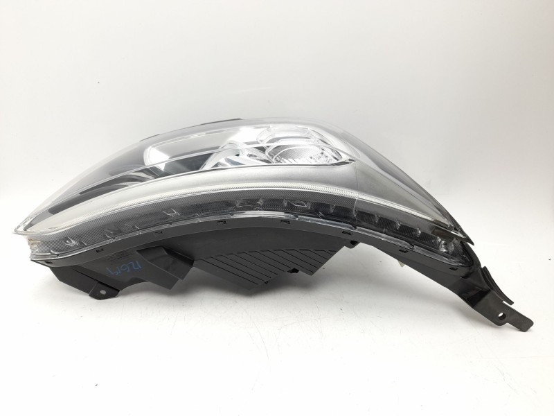 Recambio de faro derecho para kia stonic (yb) 1.0 t-gdi eco-dynamics+ referencia OEM IAM  92102H8200 