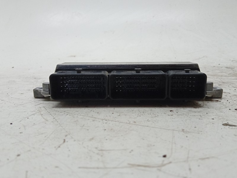 Recambio de centralita motor uce para renault clio iv (bh_) 0.9 tce 90 referencia OEM IAM 161100766 237107175R 