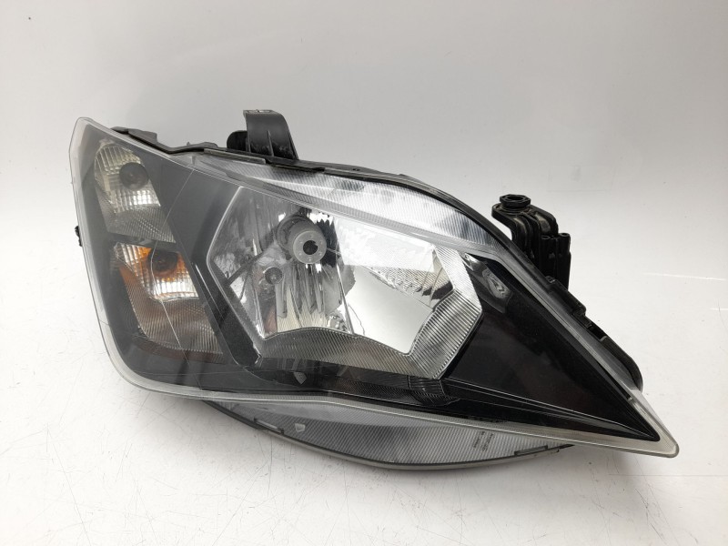 Recambio de faro derecho para seat ibiza iv (6j5, 6p1) 1.4 tdi referencia OEM IAM  6J1941022K 